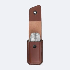 Étui Cuir Tanné Végétal Taille Moyenne - AINSWORTH Pour Pince LEATHERMAN -Pêche Séries Boutique etui cuir tanne vegetal taille moyenne ainsworth pour pince leatherman 2