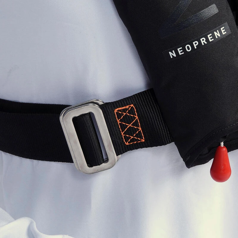 Tribord Gilet De Sauvetage Gonflable Adulte LJ 150N+ AIR Série Limitée Noir 7 Tribord Gilet De Sauvetage Gonflable Adulte LJ 150N+ AIR Série Limitée Noir – Image 5